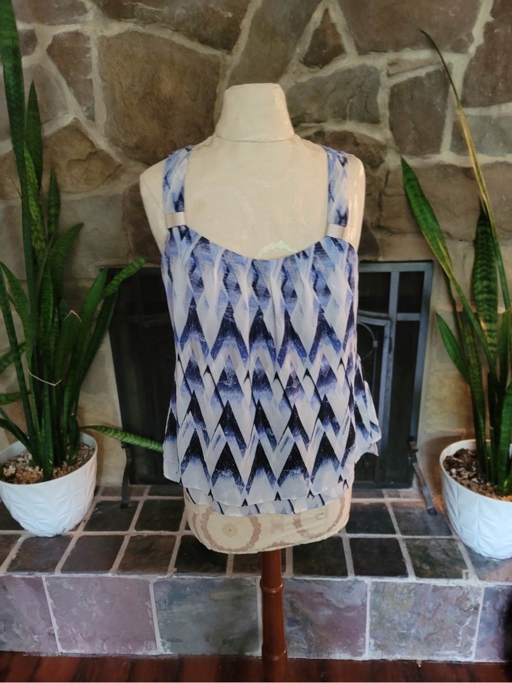 White House Black Market Blue Print Tank Top Sz S Sleeveless Scoop Neck Blouse